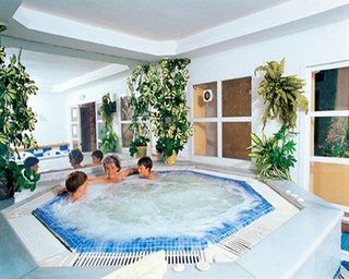 Heritage Resorts At Matchroom Фуэнхирола Экстерьер фото